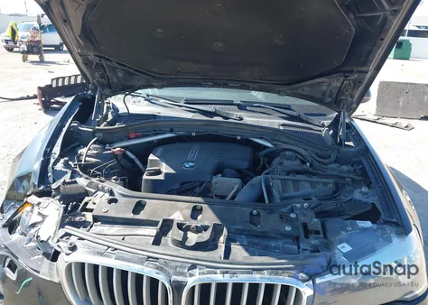 2016 BMW X3 xDrive28I z USA, uszkodzony, nr VIN 5UXWX9C59G0D83255